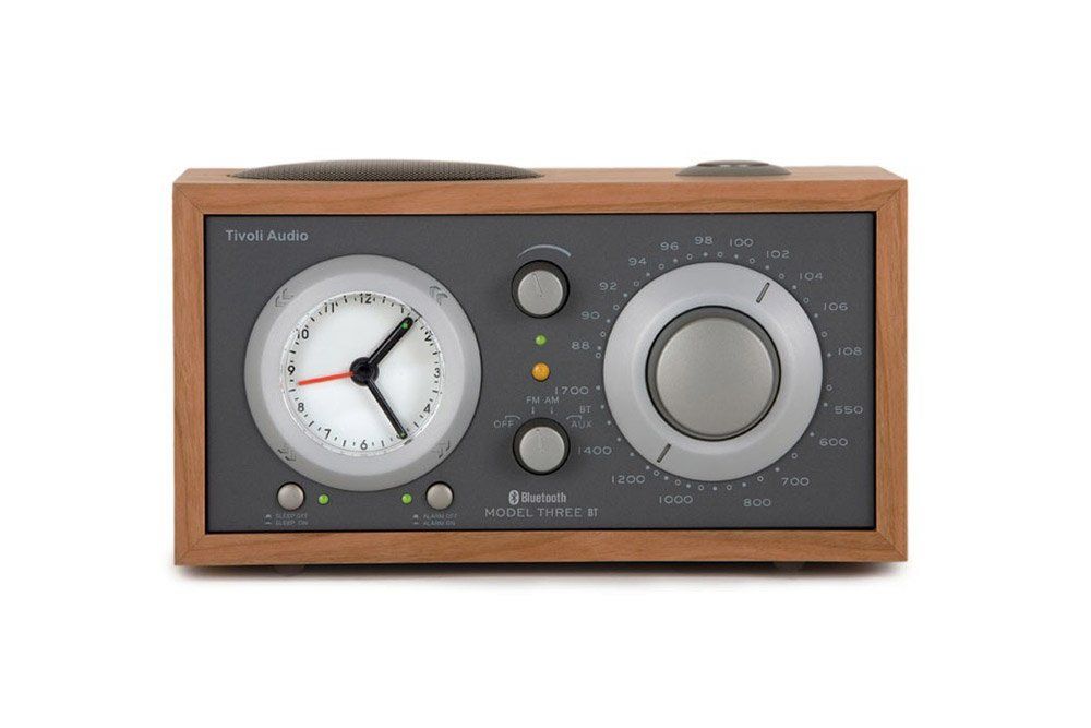 Radiosveglia Model Three BT