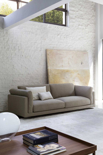 Divano Host