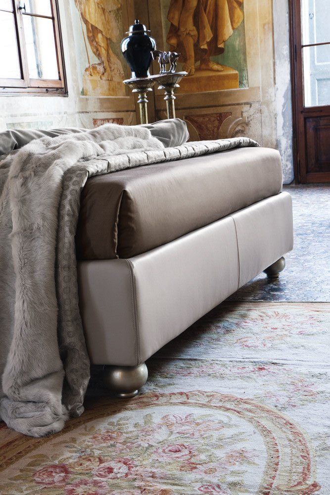 Letto Camille Capitonnè Alto H.28