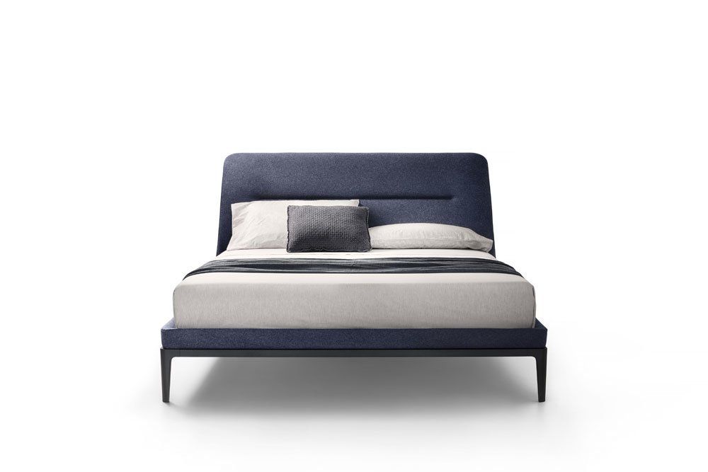 Double Beds: Bed Victoriano by Lema