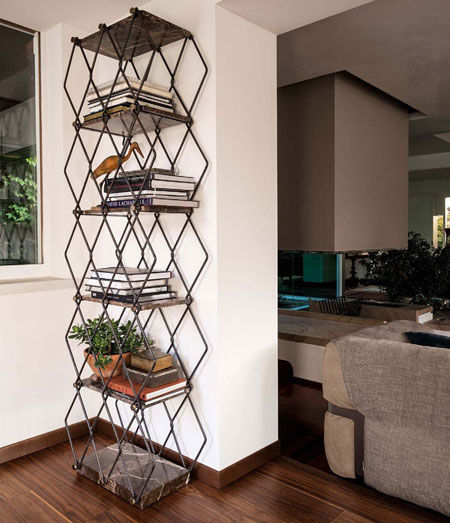 Bookcase Lady Bird