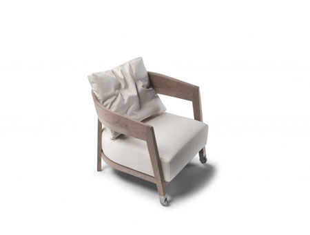 Armchair Caroline