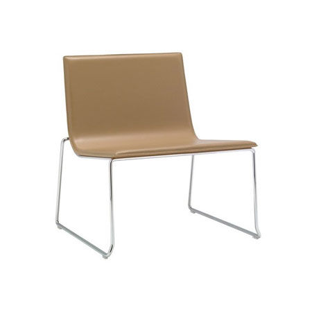 Small armchair Lineal