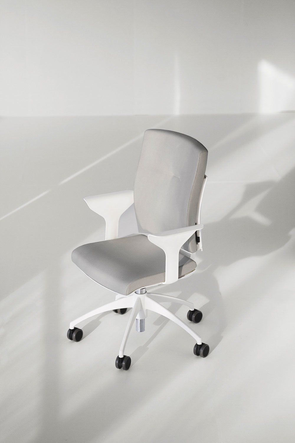 Poltroncina Cinnamon Operative