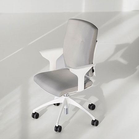 Poltroncina Cinnamon Operative