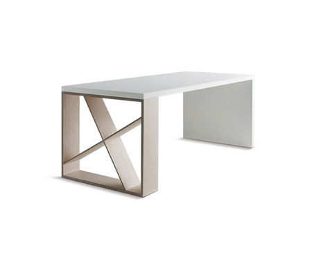 Tisch J-Table