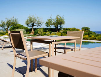 Small Table Costa