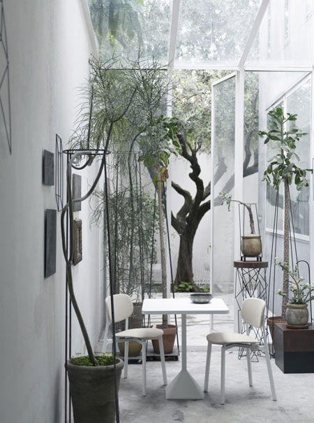 Petite table TNP
