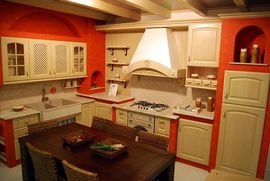Cucine in muratura e pittura rossa