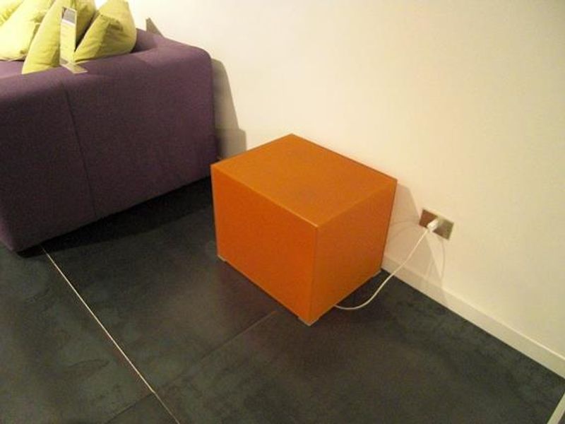 tavolino cubo luminoso photo 0