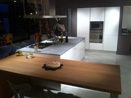 Cucina con isola 