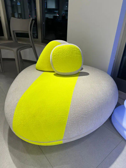 Divano Kosmos S - design Karim Rashid 2024