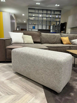 Pouf con tavolino