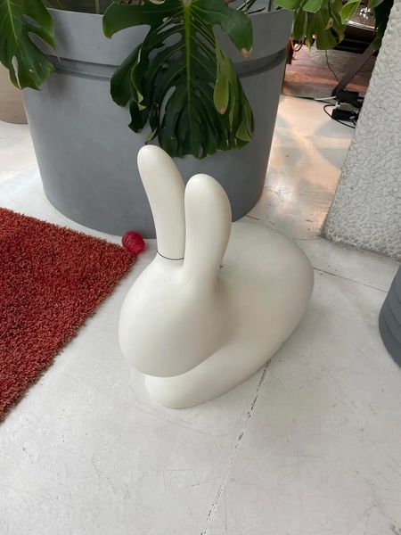 RABBIT CHAIR BABY WHITE QEEBOO  photo 1