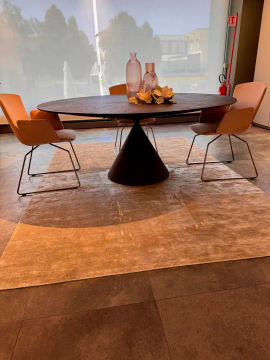 TAVOLO CLAY " DESALTO  " CON 4 SEDIE CALUM " DESALTO " OUTLET EXPO'