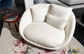 Moooi Love Sofa