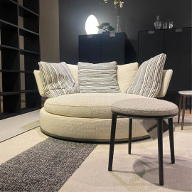Divano AMOENUS SOFT e Pouf. CARATOS