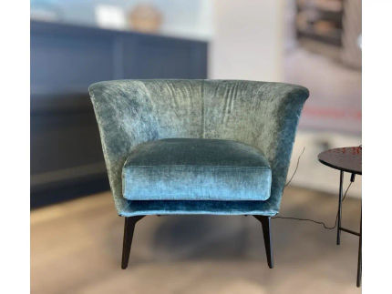 Lovy armchair 