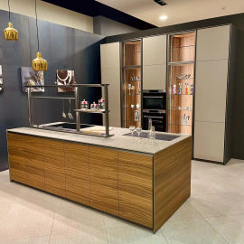 Prime di Molteni &  C. Dada