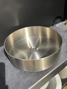 Lavabo d'appoggio in acciaio inox Gessi