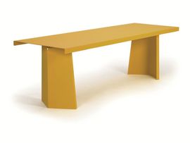 Tisch Pallas