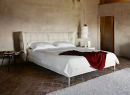 Bett Husk photo 3