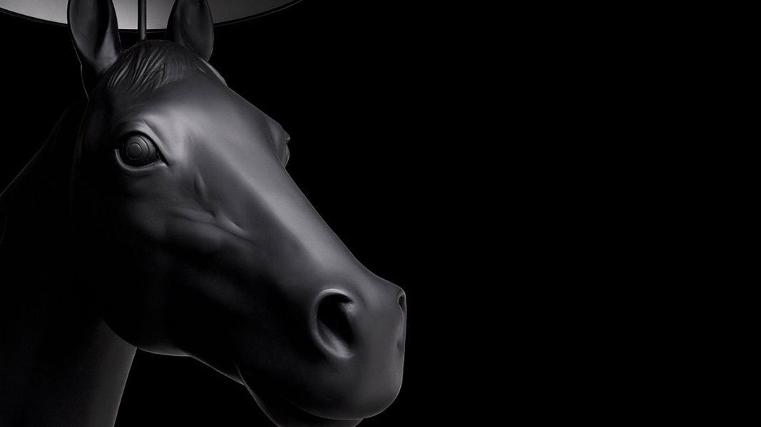 Lamp Horse photo 1