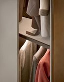 Schrank Skin photo 2