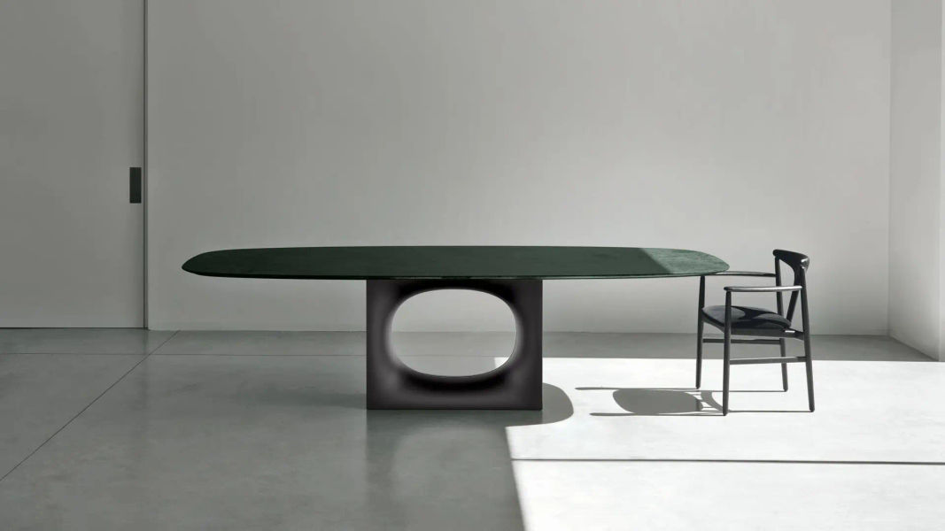 Table Holo photo 0