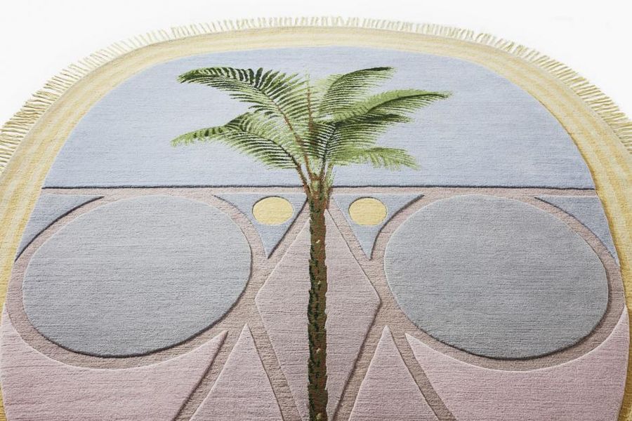Tapis The Stranger Within photo 2