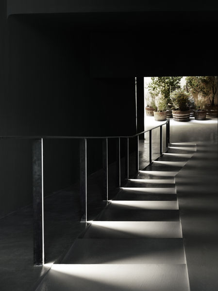 Ingresso showroom De Padova