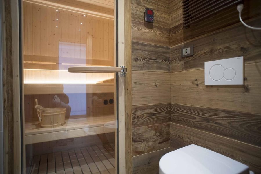 Bagno con area wellness